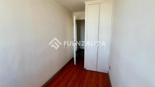 Departamento En Venta De 2 Dorm. En San Joaquín
