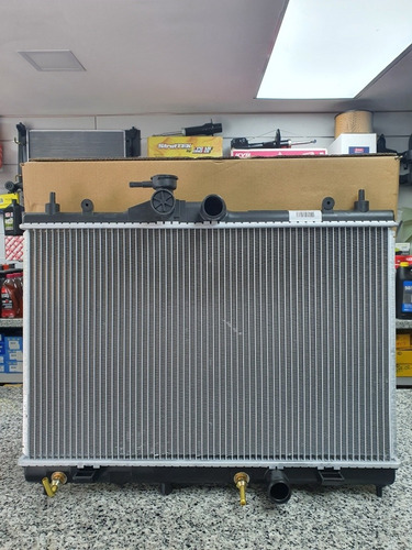 Radiador Nissan Tiida Automatico