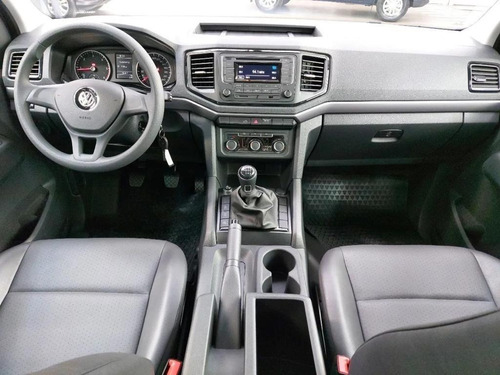 Imagen 23 de 25 de Volkswagen Amarok 2.0 Trendline 4x2 Manual 140cv Autotag 0km