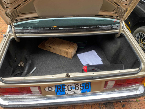 320 Automático, Placas Antiguo