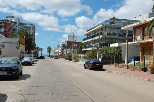 Venta Loft Local Comercial Atelier Oficina Depósito Casa Chalet Apartamento 1 Dormitorio 2 Dormitorios En Península Zona Faro Punta Del Este Maldonado
