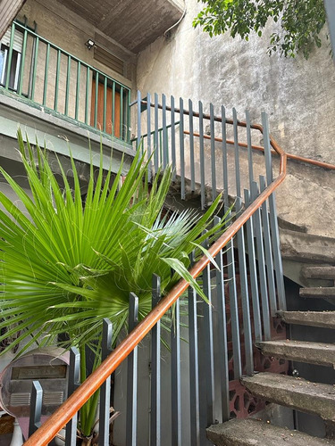 Ph 4 Amb. 1º Piso Por Escalera Al Frente
