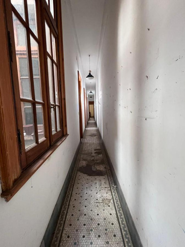 Venta Departamento De Época Con 6 Dormitorios Y 282m2 A Usd 640 Por M2 En Microcentro Rosario