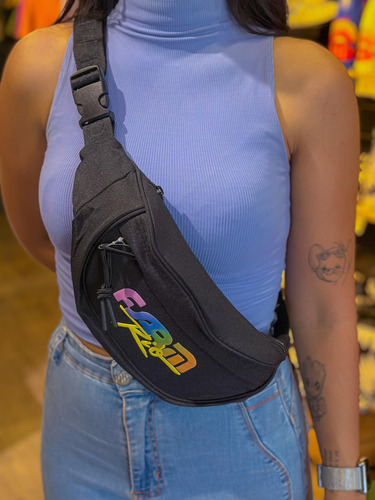 Pochete Farm Transversal Estampada Dengo Cor Rio Fantasia