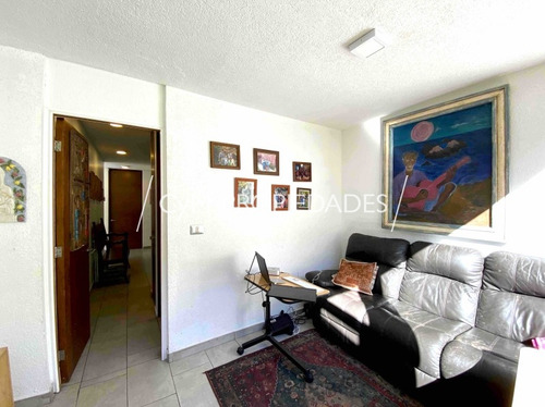 Moderna Town House En El Arrayan, Sector Los Refugios