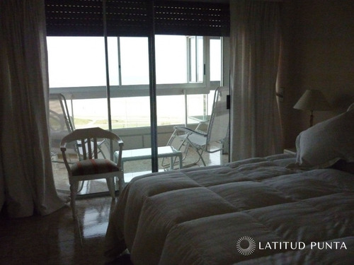 Apartamento Frente Al Mar- Ref: 934