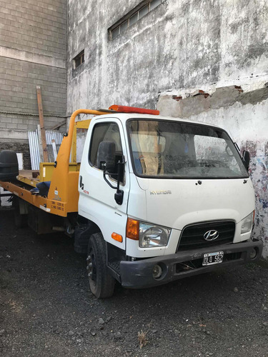 Hyundai H 78 Grua Camilla