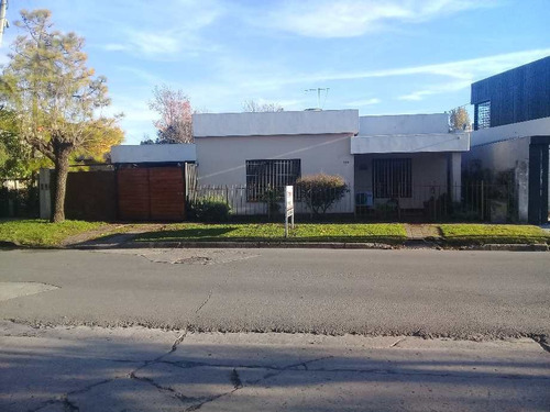 Imagen 2 de 8 de Casa En Venta Cond En Ituzaingo Norte