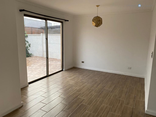 Casa En Venta De 3 Dorm. En Machalí