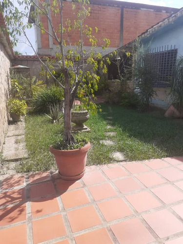 Se Vende Comoda Casa Ubicada En Orticeño Palo Negro, 007jsc