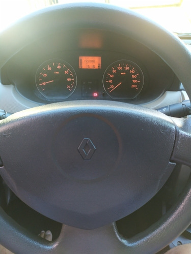 Imagem 8 de 10 de Renault Sandero 2009 1.6 Expression Hi-torque 5p