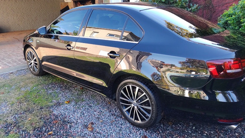 Volkswagen Vento 1.4 Highline 150cv 2017
