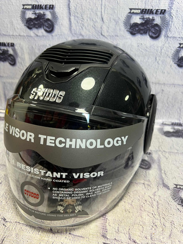 Casco Studds Icon