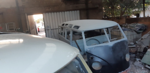 Imagem 14 de 15 de Vw Kombi 75 Vw Bus Corujinha Combi Jarrinha Tenho Diversas