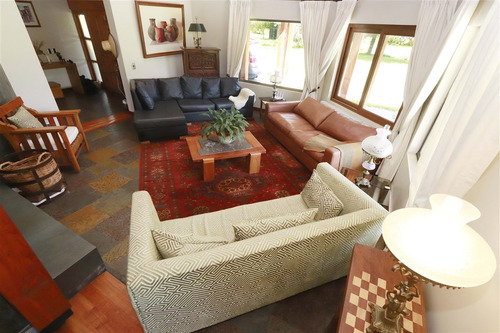 Excelente Casa En Angol, Ubicación Privilegiada.