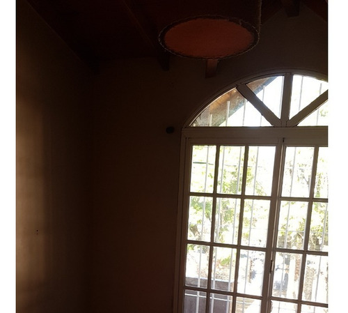 Imagen 2 de 10 de Departamento En Alquiler En Lanus