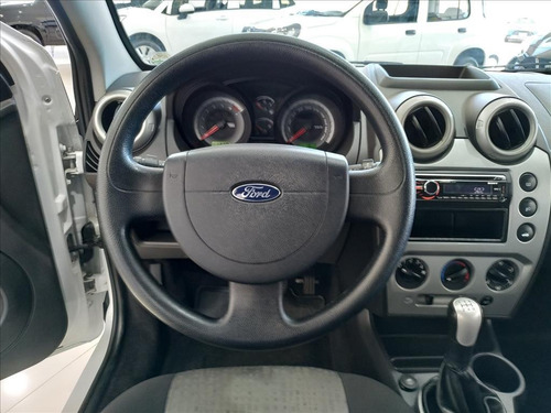 Fiesta 1.6 Mpi Sedan 8v Flex 4p Manual