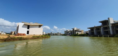Imagen 9 de 22 de Townhouse De 115m2 Con Muelle Privado.