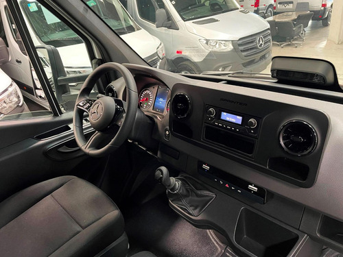 Mercedes-benz Sprinter 417 Chassi Curta 26 - C42b-up01j