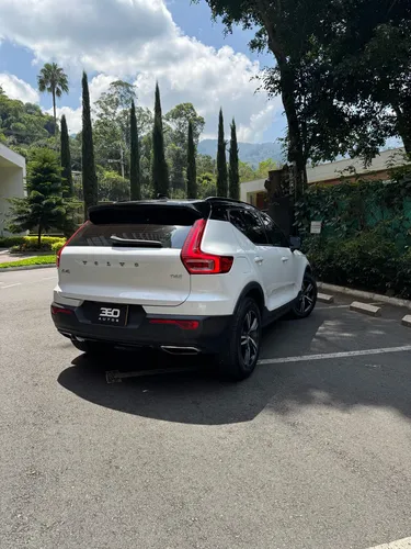 Volvo XC40 2.0 T5 Awd R-design
