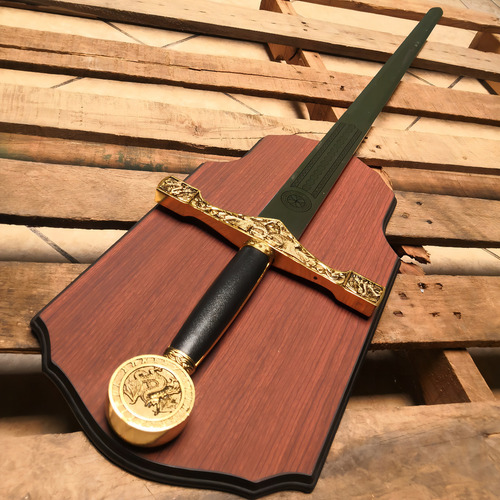 Espada de luxo Excalibur de 114 cm com tela medieval 900gd