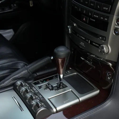 Lexus LX 5.7 570