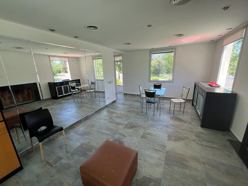 Casa Clasica Venta 3 Dormitorios En Glorietas