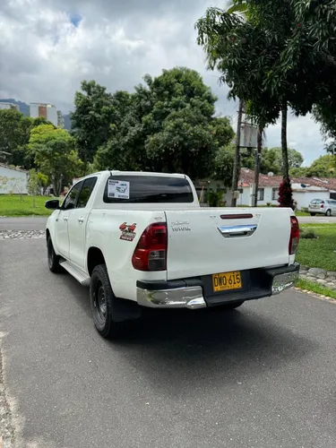 Toyota Hilux 2.4l
