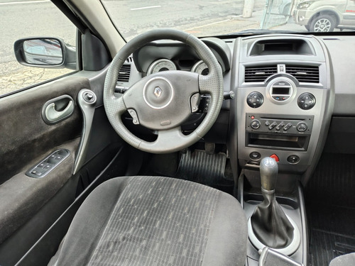 Renault Megane 1.6 DYNAMIQUE GRAND TOUR 16V FLEX 4P MANUAL