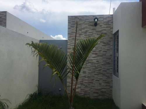 Imagen 4 de 5 de Casa En Venta En Proyecto Cerrado Con Piscina,sgo Kgc-105