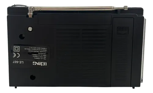 Rádio Portátil Retrô Recarregável Com Lanterna Preto Le-607