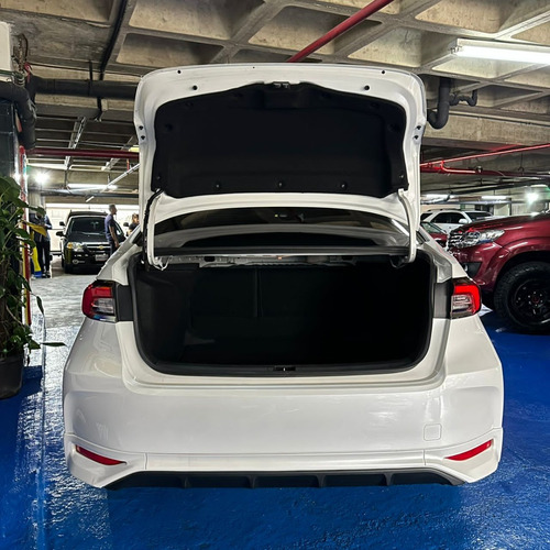 Imagen 5 de 10 de Toyota Corolla Gr Sport 2023