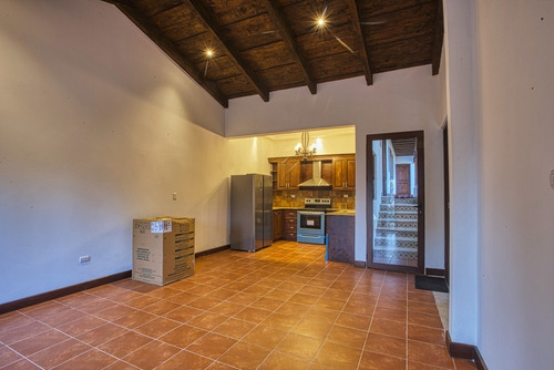 Imagen 5 de 14 de Casa Nueva Lista Para Estrenar Con Estilo Colonial.