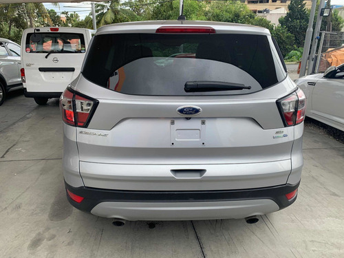 Escape Se 4x4 Americana