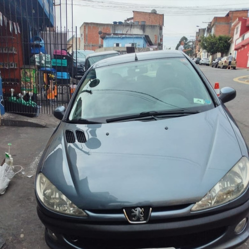 Peugeot 206 2008 1.4 Presence Flex 5p