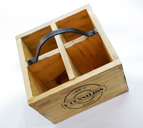 Imagen 2 de 4 de Porta Utensilios De Madera Con Asa De Hierro