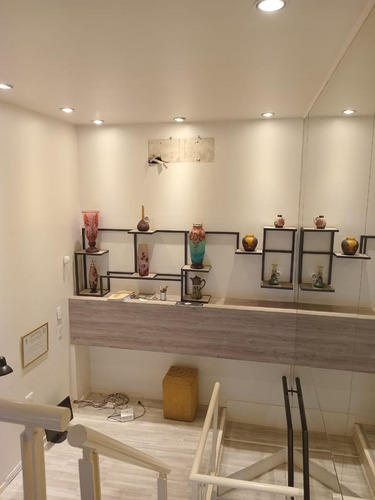 Oportunidad Local En Centro Comercial Rivadavia Entre Córdoba Y Santiago Del Estero