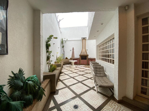 Imagen 5 de 12 de Se Vende Casa 650m2 4h+s/4b+s/4p Los Palos Grandes