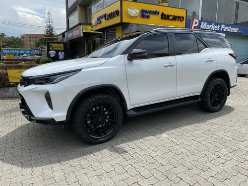 Toyota Fortuner 2.8 Srv Diesel