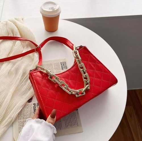 Cartera Roja Con Cadena Dorada