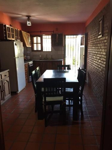 Imagen 10 de 25 de Casa A La Venta De 4 Ambientes En Villa De Mayo