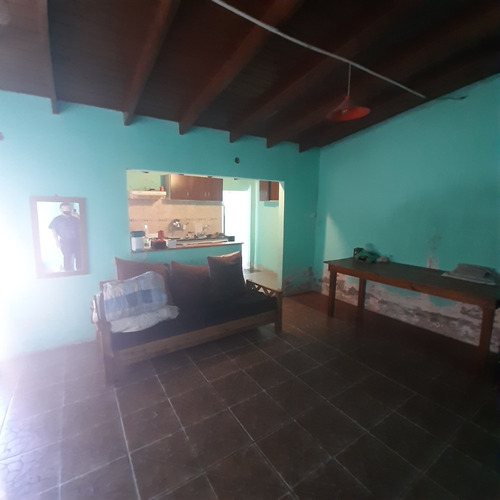Imagen 8 de 14 de Casa 6 Ambientes . Proximo Escuela 20. San Miguel Oeste.