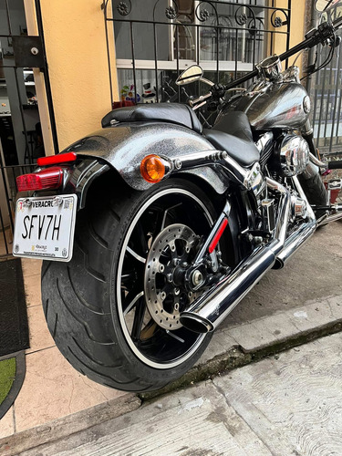 Breakout 2014 Harley Davidson