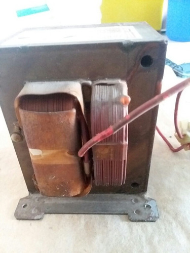 Tanformador De Microondas