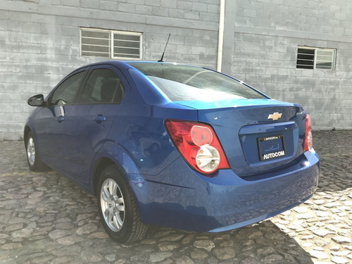 Imagen 6 de 15 de Chevrolet Sonic 4 Puertas