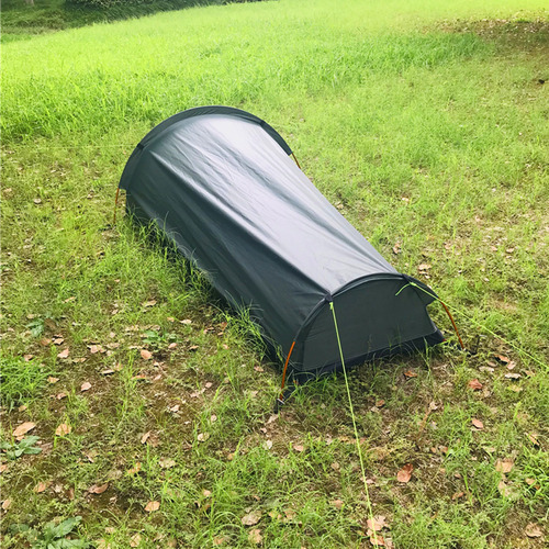 A Barraca De Mochila Leve Para Acampar