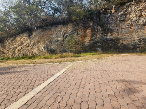 Venta Lote Gladiola 26 En Calle Privada Con Bonitas Vistas, Proyecto Incluído Y Con Todos Los Servicios En Fraccionamiento Rancho San Diego Ixtapan De La Sal Edomex