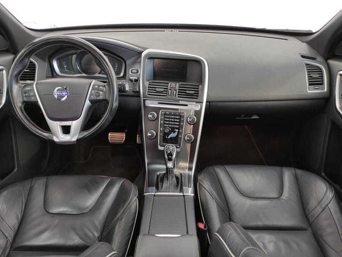 Imagem 6 de 15 de Volvo Xc60 2.0 T5 R Design Turbo Gasolina 4p Aut