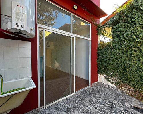 Venta Casa Dúplex 3 Ambientes Con Jardín Y Cochera Castelar Cod4505