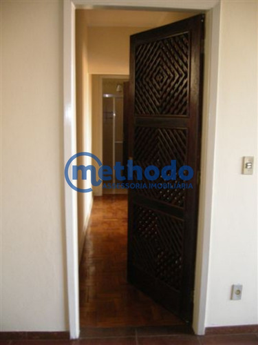 Apartamento Em Excelente Localização Ao Lado Do Centro De Convivência, Sendo Ampla Sala Para Estar E Jantar, Banheiro Social, 2 Dormitórios, Sendo Um - Ap00215 - 68379113